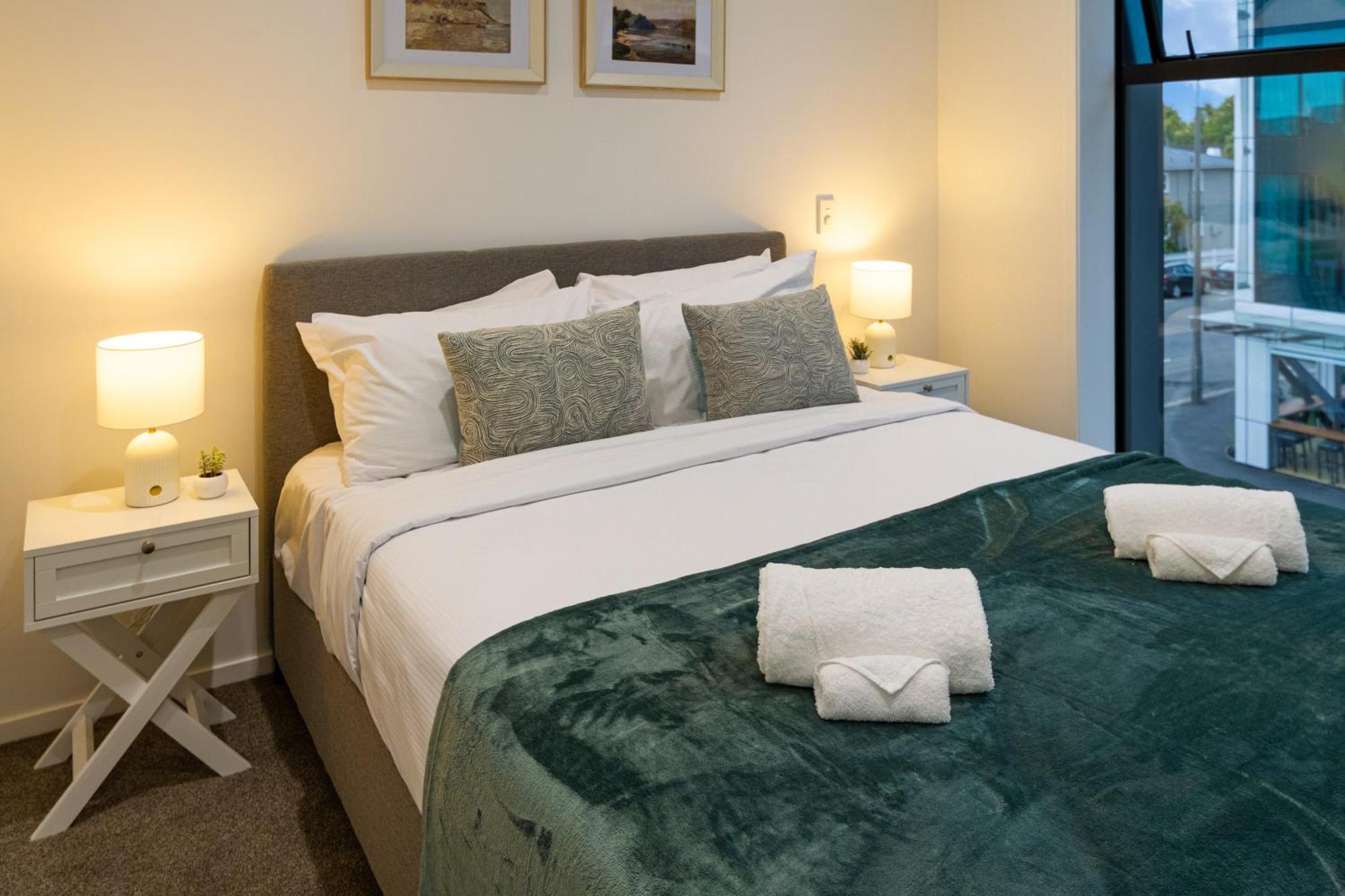 Apartment Urban Retreat: 2-br Gem In Central Christchurch
